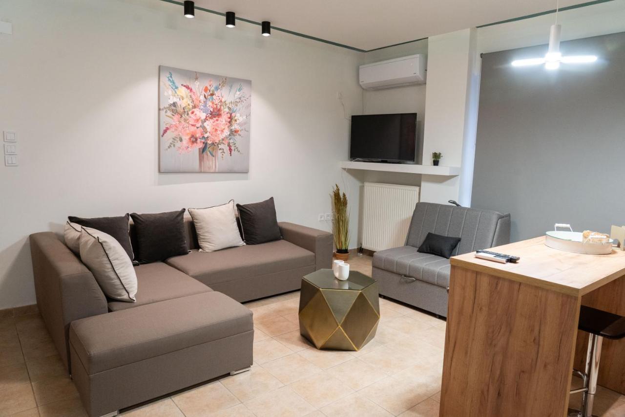 Ferienwohnung The Whole Packet C4 Center With Parking Larissa Exterior foto